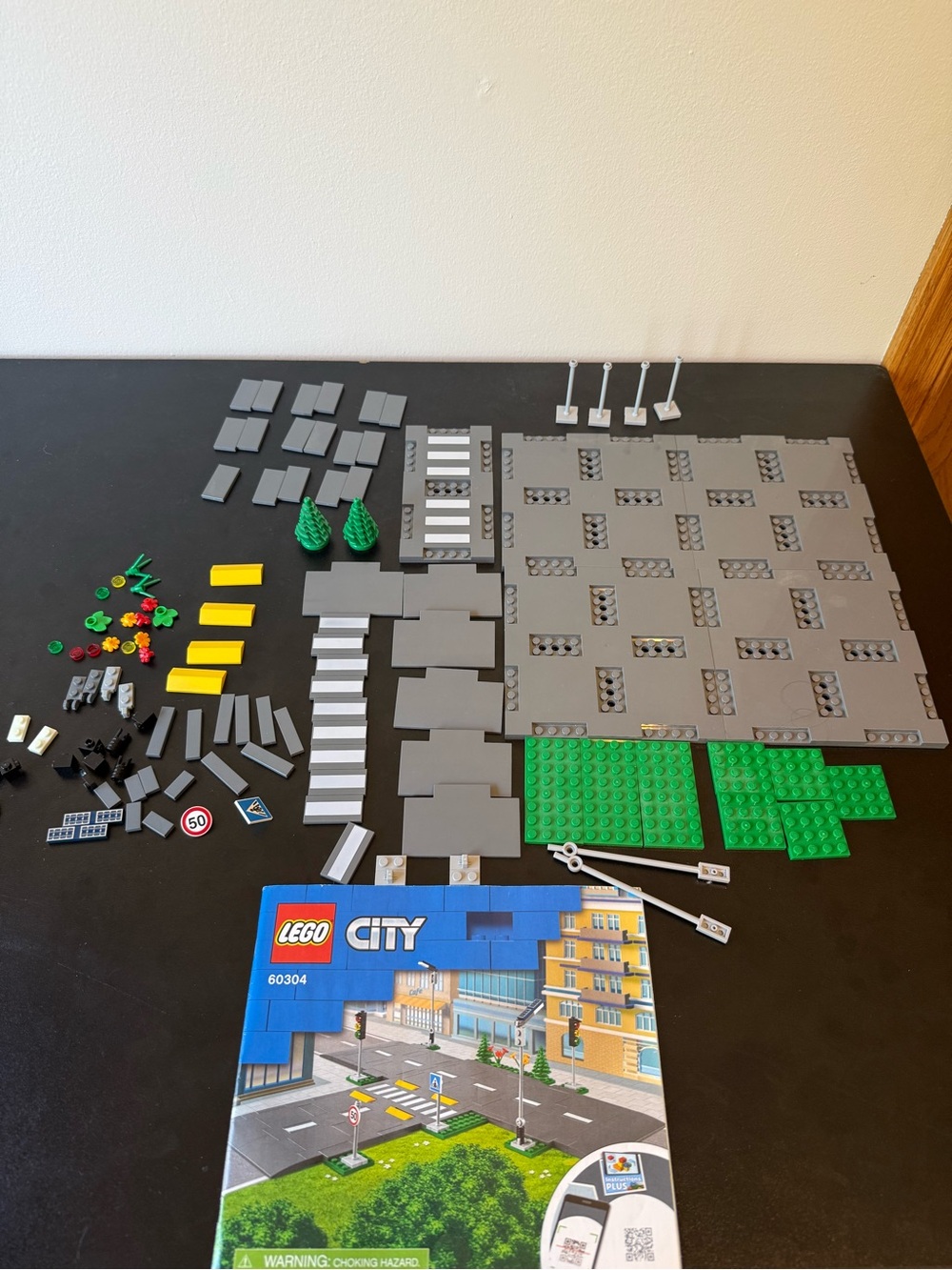 LEGO City Road Plates 60304 Complete Set | Street Traffic Intersection